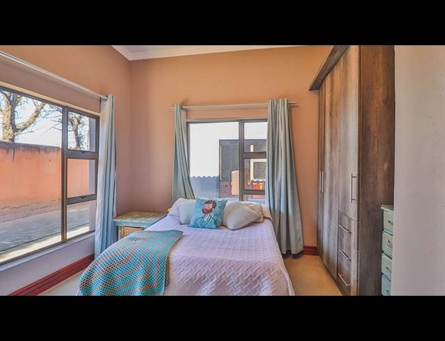 5 BEDROOM HOUSE FOR SALE IN RAND COLLIERIES